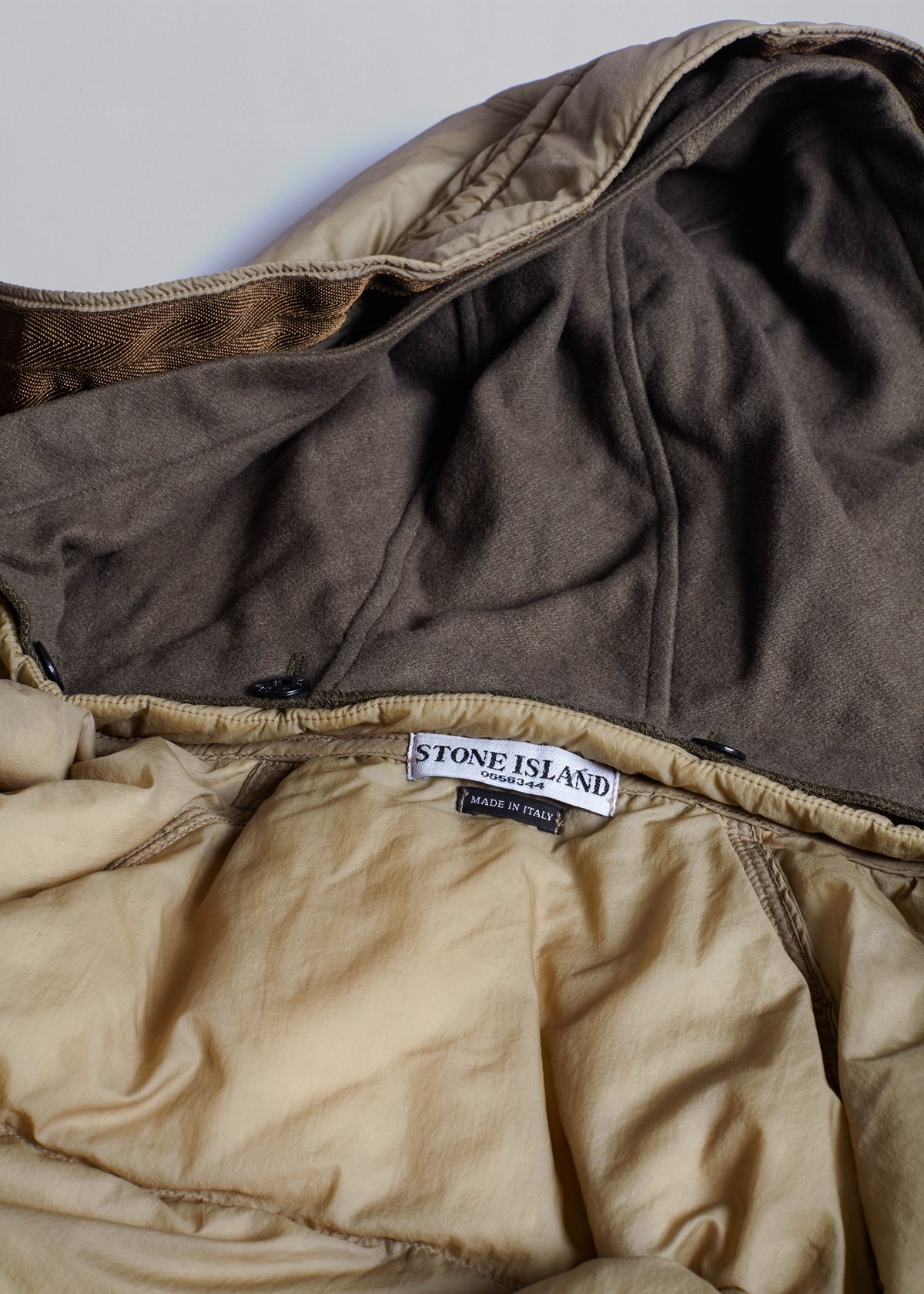 STONE ISLAND OPAQUE NYLON TELLA LIGHT GOOSE DOWN JACKET AW2005 STONE ISLAND OPAQUE NYLON TELLA LIGHT GOOSE DOWN JACKET AW2005