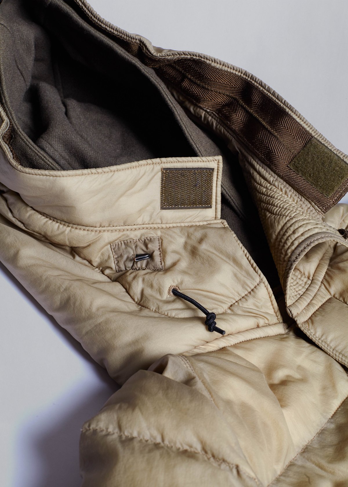 STONE ISLAND OPAQUE NYLON TELLA LIGHT GOOSE DOWN JACKET AW2005 STONE ISLAND OPAQUE NYLON TELLA LIGHT GOOSE DOWN JACKET AW2005